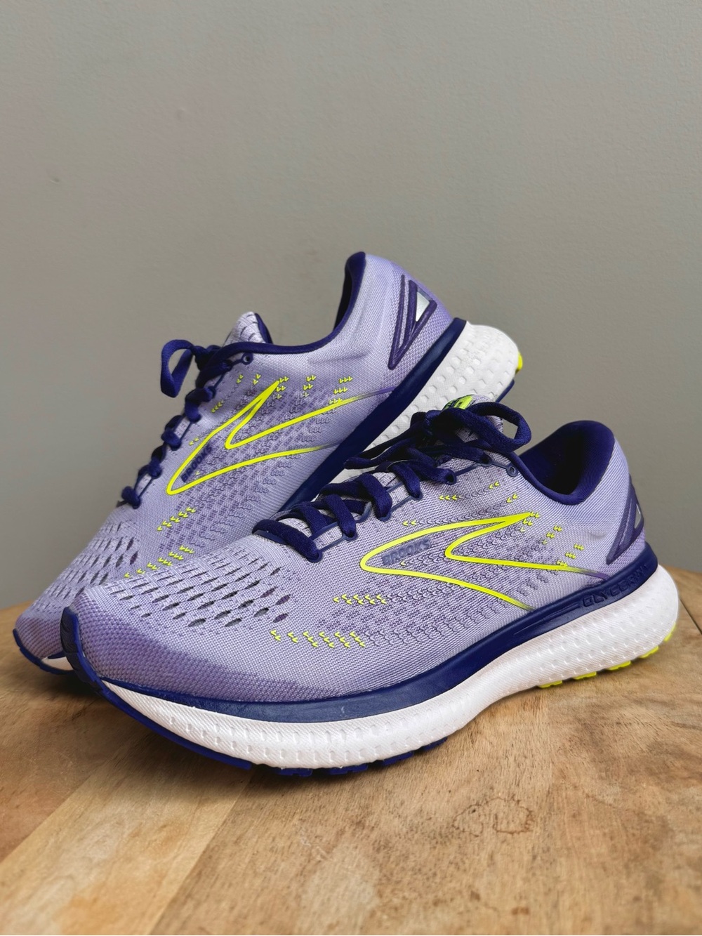 Brooks Womens 1203431B596 Gylcerin 19 Light Purple Running Shoes Size 10 B
